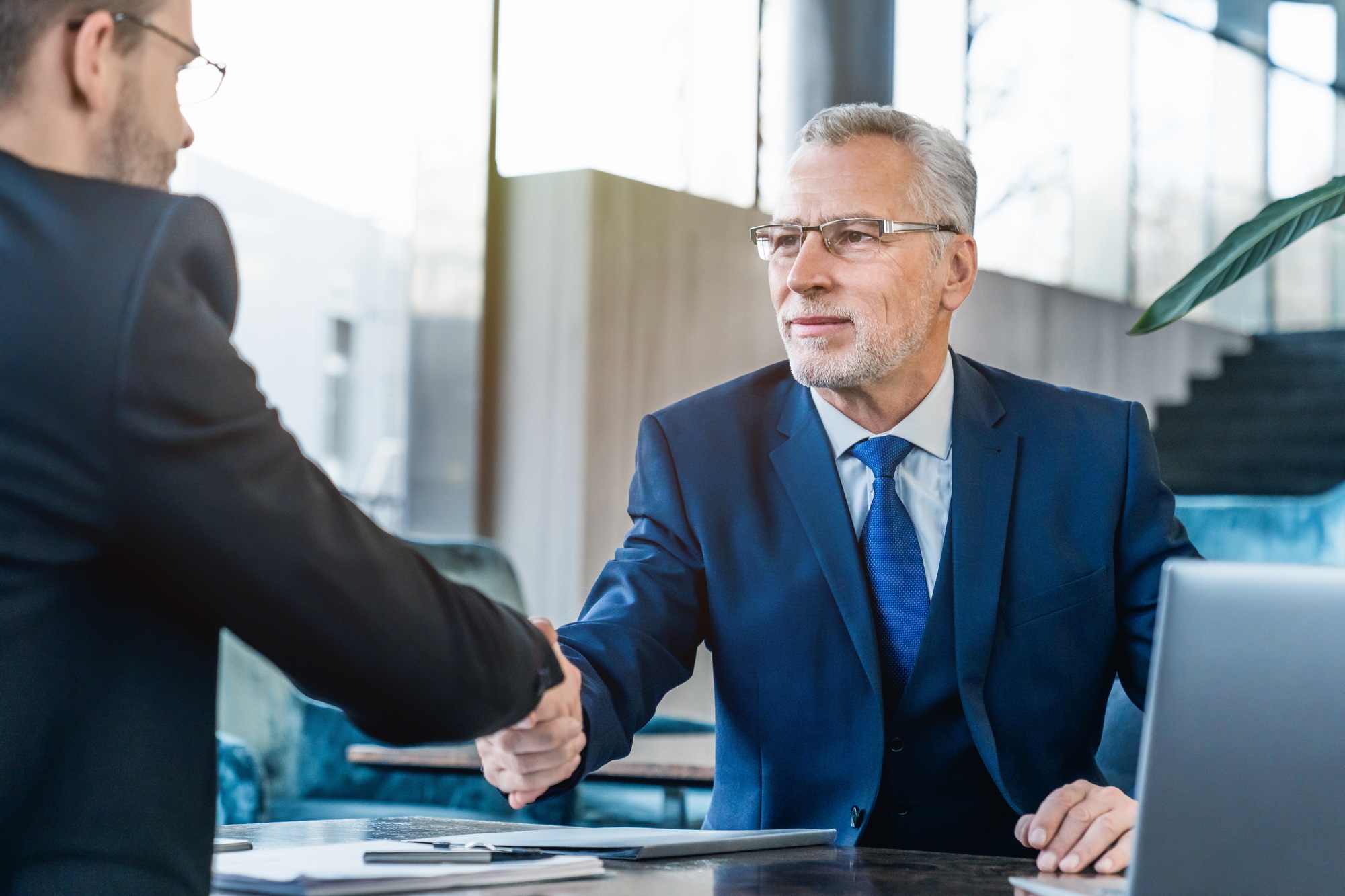 Direito Empresarial: Protegendo e Impulsionando o Sucesso do Seu Negócio